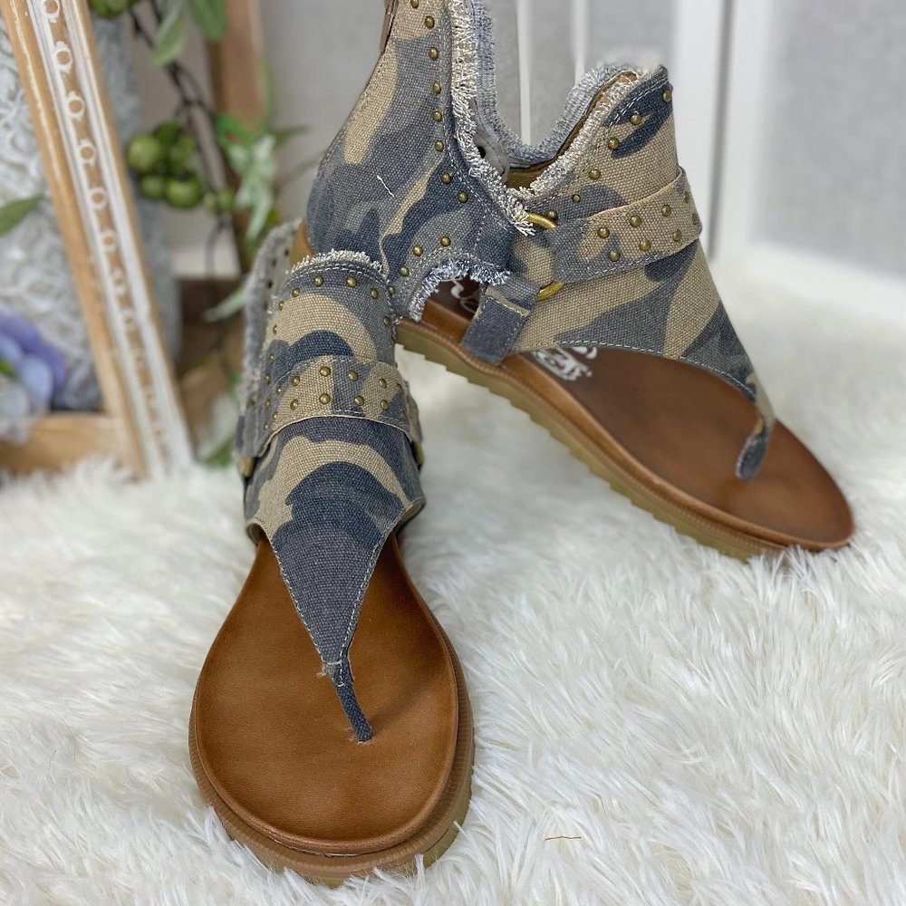 Very G Journey Sandal •Camo•